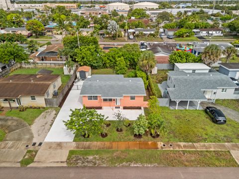 Tiny photo for 4200 NW 12th Avenue, Oakland Park, FL 33309 (MLS # RX-11115369)