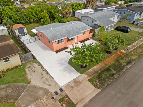 Tiny photo for 4200 NW 12th Avenue, Oakland Park, FL 33309 (MLS # RX-11115369)