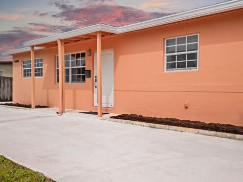 Tiny photo for 4200 NW 12th Avenue, Oakland Park, FL 33309 (MLS # RX-11115369)