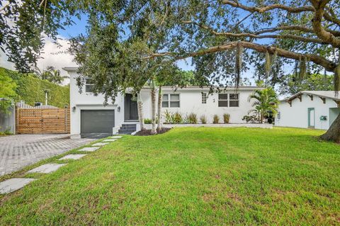 Photo of 711 NE 8th Avenue, Boynton Beach, FL 33435 (MLS # RX-11127215)
