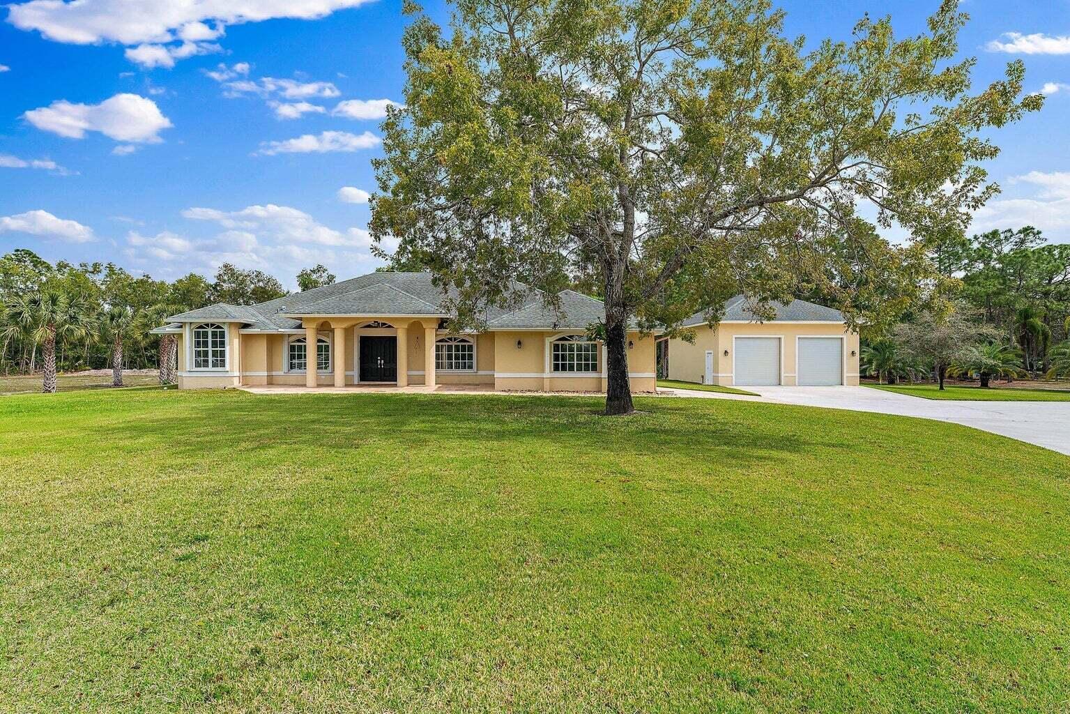 3726 185th Trail, Loxahatchee, Palm Beach County, Florida - 4 Bedrooms  
2 Bathrooms - 