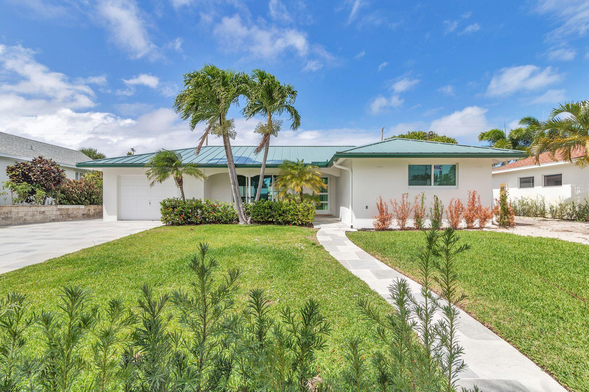 369 Franklin Road, West Palm Beach, Palm Beach County, Florida - 3 Bedrooms  
3 Bathrooms - 