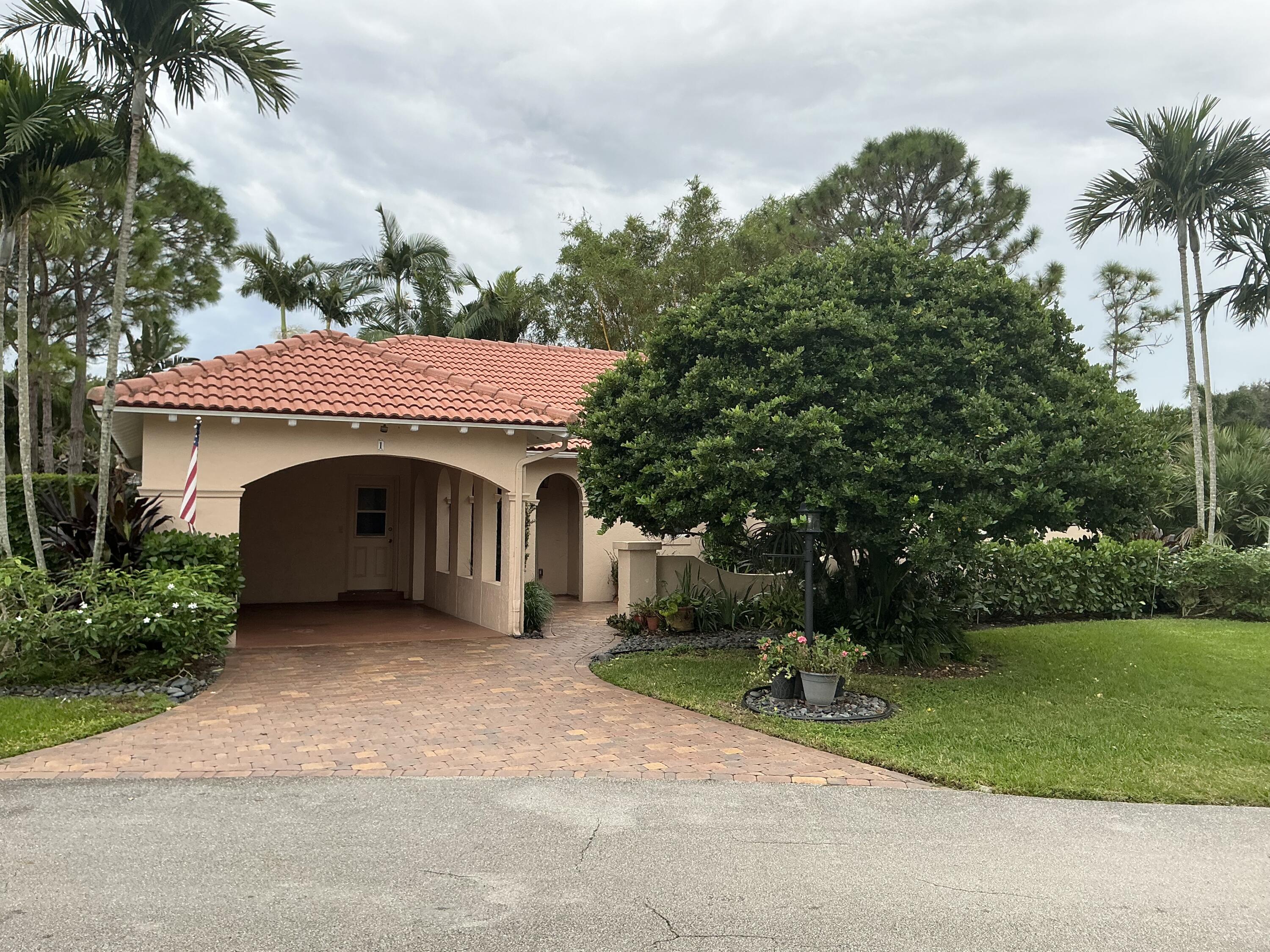 1 Fairway Drive, Boynton Beach, Palm Beach County, Florida - 3 Bedrooms  
2 Bathrooms - 