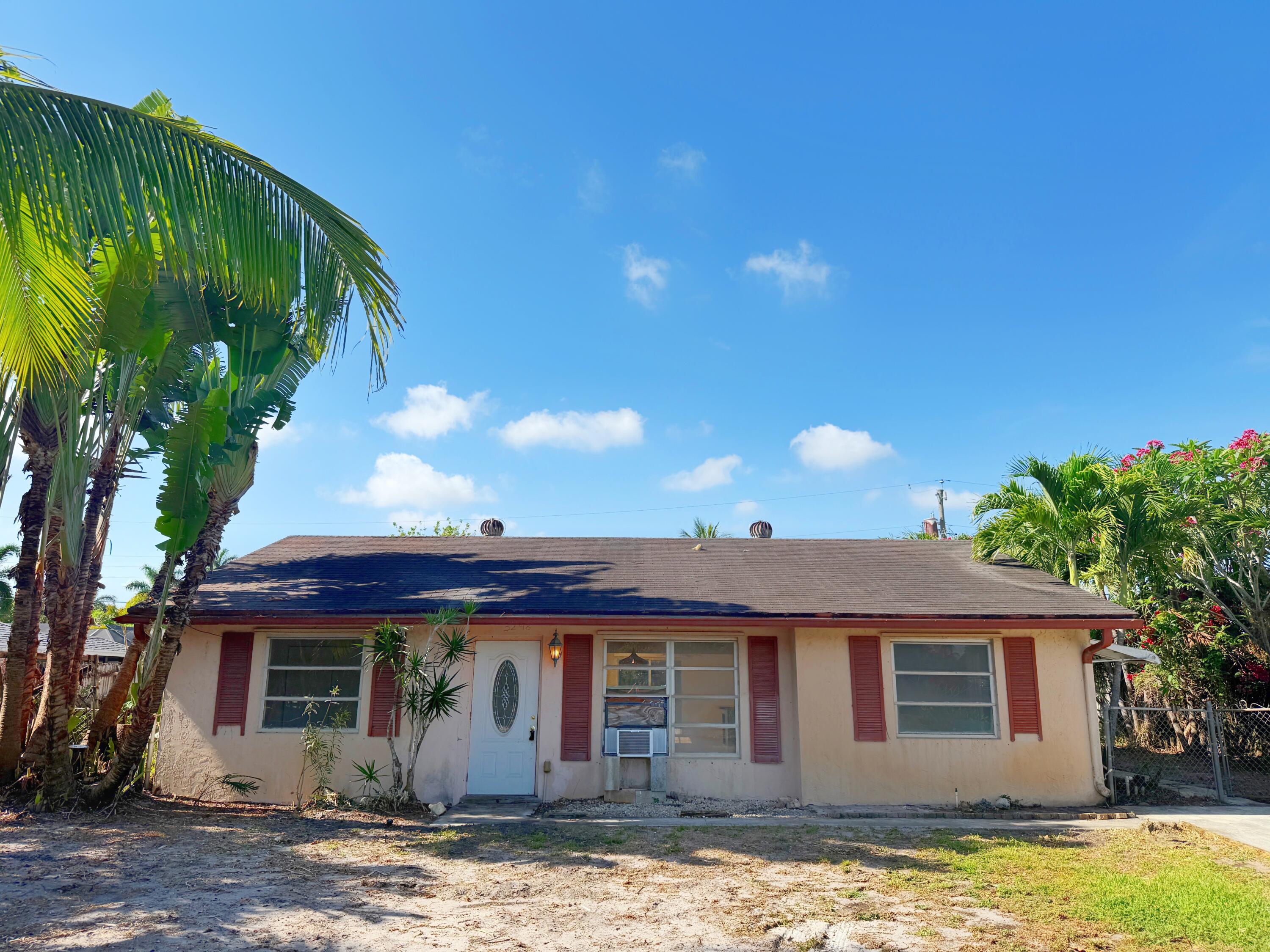 Property for Sale at 3298 Parade Place, Lake Worth, Palm Beach County, Florida - Bedrooms: 3 
Bathrooms: 2  - $339,900