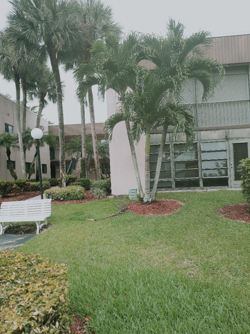 Property for Sale at 15109 Ashland Drive 307, Delray Beach, Palm Beach County, Florida - Bedrooms: 2 
Bathrooms: 2  - $123,000