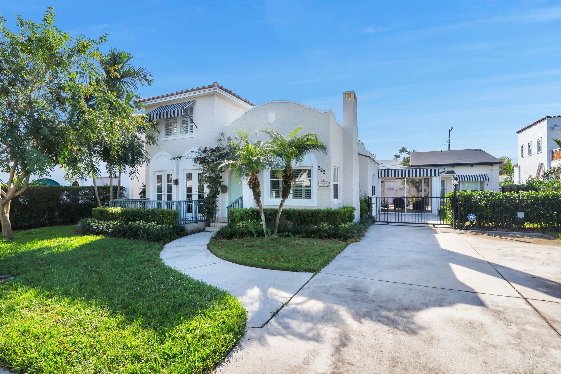 222 Greenwood Drive, West Palm Beach, Palm Beach County, Florida - 5 Bedrooms  
2.5 Bathrooms - 