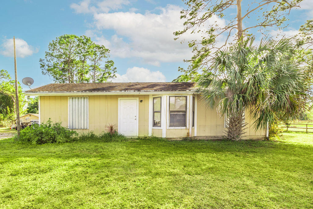 18564 48th Avenue, The Acreage, Palm Beach County, Florida - 3 Bedrooms  
2 Bathrooms - 