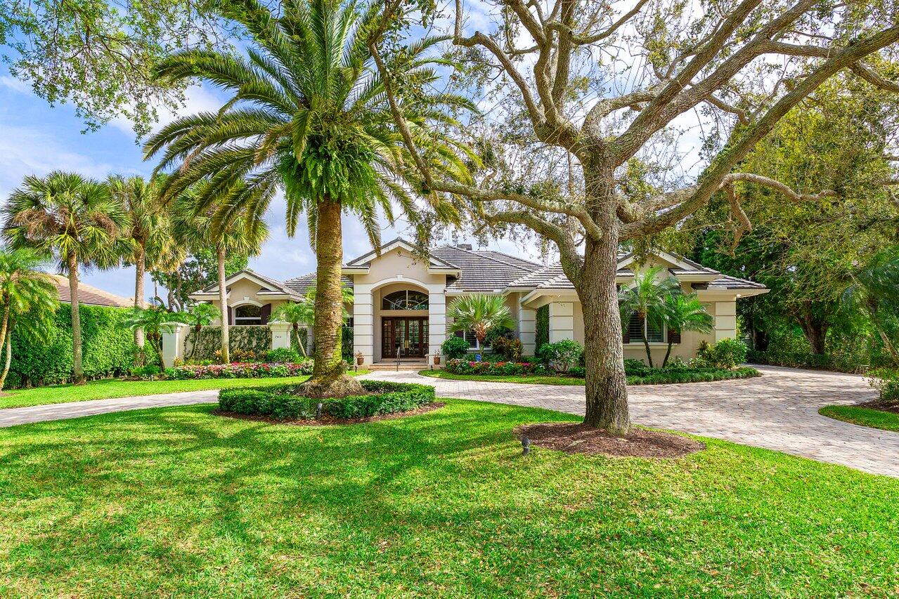 Property for Sale at 7500 Marsh Cove Cv, Palm Beach Gardens, Palm Beach County, Florida - Bedrooms: 3 
Bathrooms: 3.5  - $3,650,880
