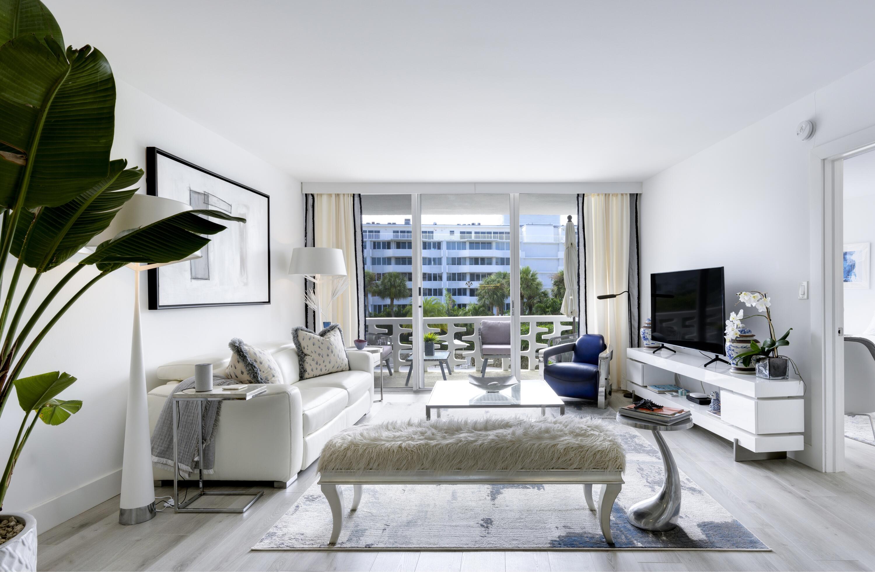 Property for Sale at 2760 S Ocean Boulevard 213, Palm Beach, Palm Beach County, Florida - Bedrooms: 1 
Bathrooms: 1  - $499,000
