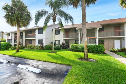 Photo of 1600 NE Dixie Highway #10-203, Jensen Beach, FL 34957 (MLS # RX-11126054)