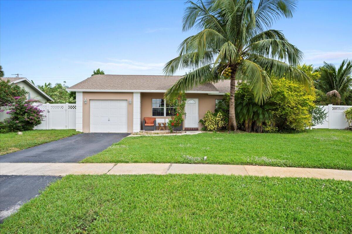 19309 Carolina Circle, Boca Raton, Palm Beach County, Florida - 3 Bedrooms  
2 Bathrooms - 