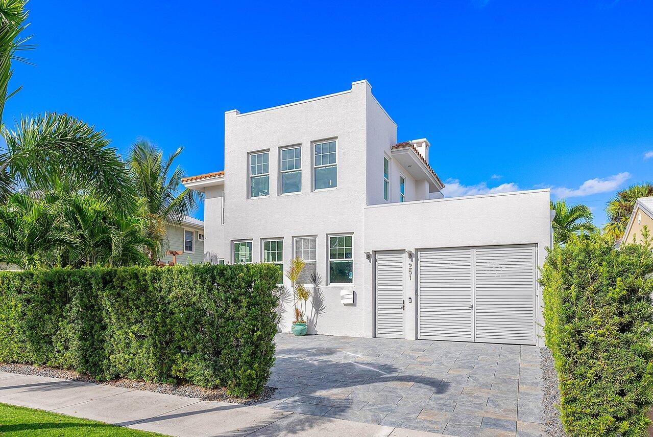 Property for Sale at 251 8th Street, West Palm Beach, Palm Beach County, Florida - Bedrooms: 5 
Bathrooms: 4.5  - $2,725,000