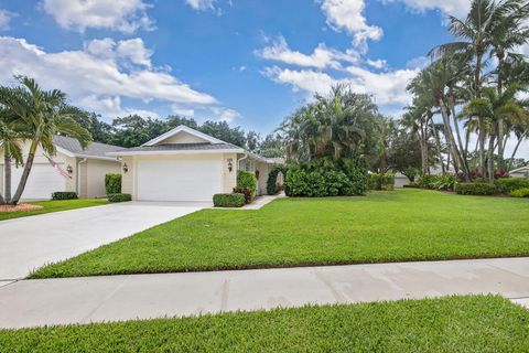 Photo of 128 Brier Circle, Jupiter, FL 33458 (MLS # RX-11124340)