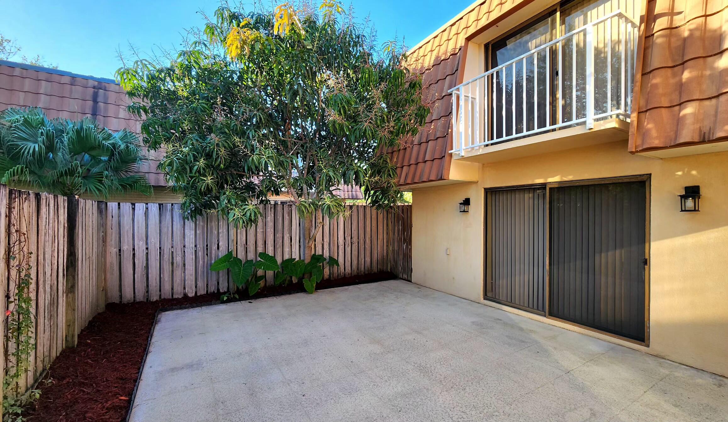 Property for Sale at 600 Green Springs Place, West Palm Beach, Palm Beach County, Florida - Bedrooms: 2 
Bathrooms: 2.5  - $239,750