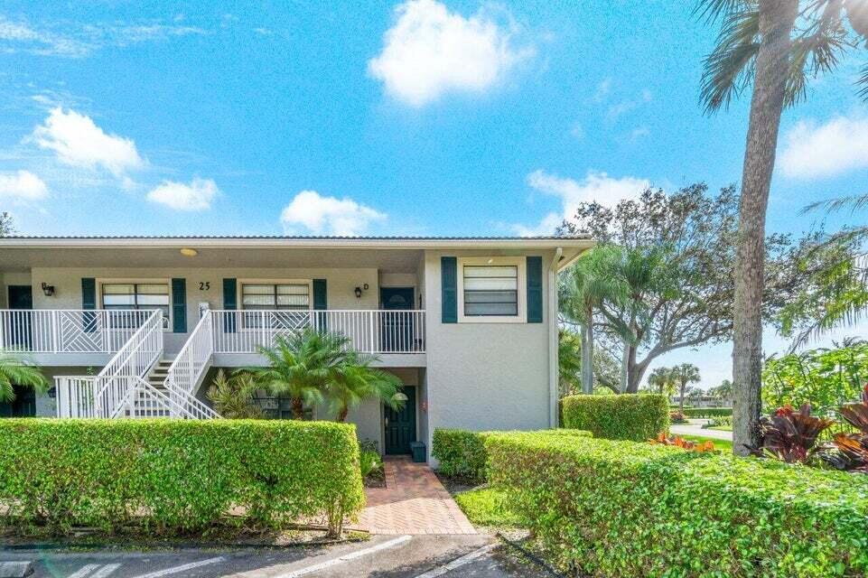 25 Stratford Drive D, Boynton Beach, Palm Beach County, Florida - 2 Bedrooms  
2 Bathrooms - 