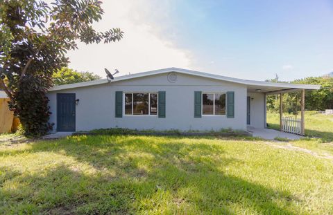 Photo of 2209 Barbara Avenue, Fort Pierce, FL 34982 (MLS # RX-11122777)