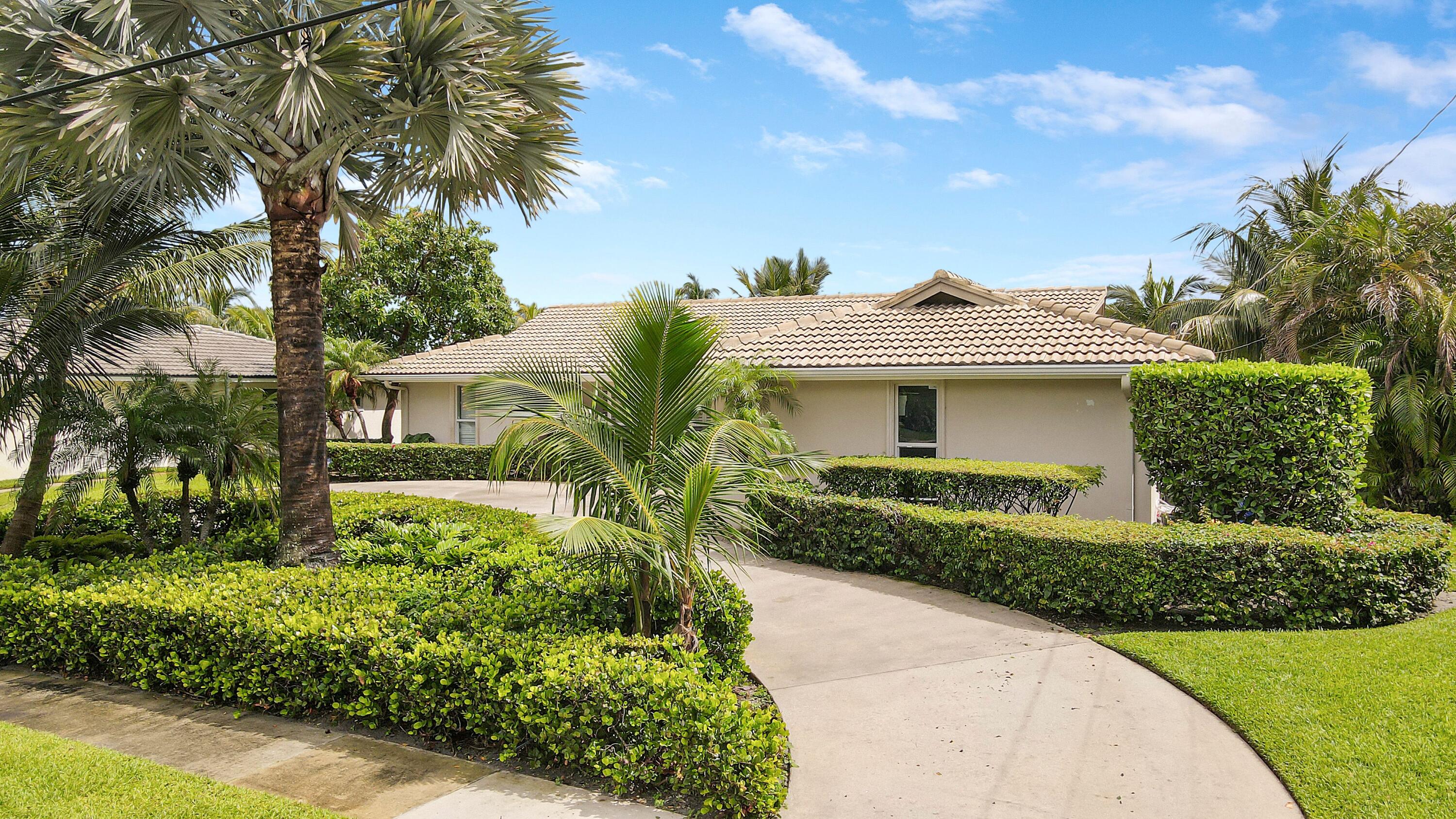 Property for Sale at 2060 Ascot Road, North Palm Beach, Miami-Dade County, Florida - Bedrooms: 4 
Bathrooms: 2.5  - $3,550,000