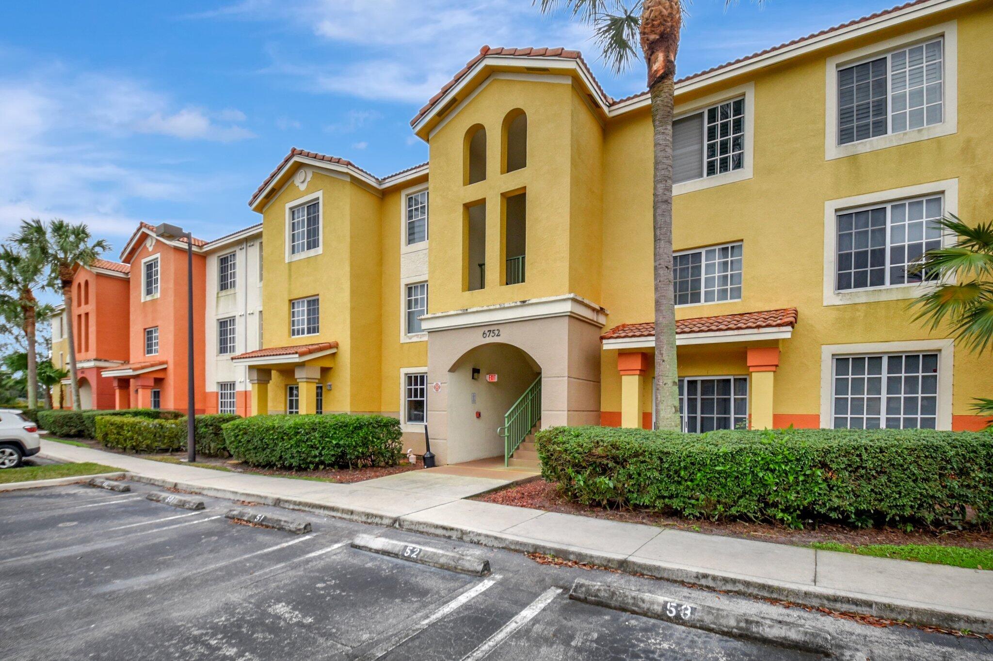 6752 Heritage Grande 5102, Boynton Beach, Palm Beach County, Florida - 3 Bedrooms  
2 Bathrooms - 