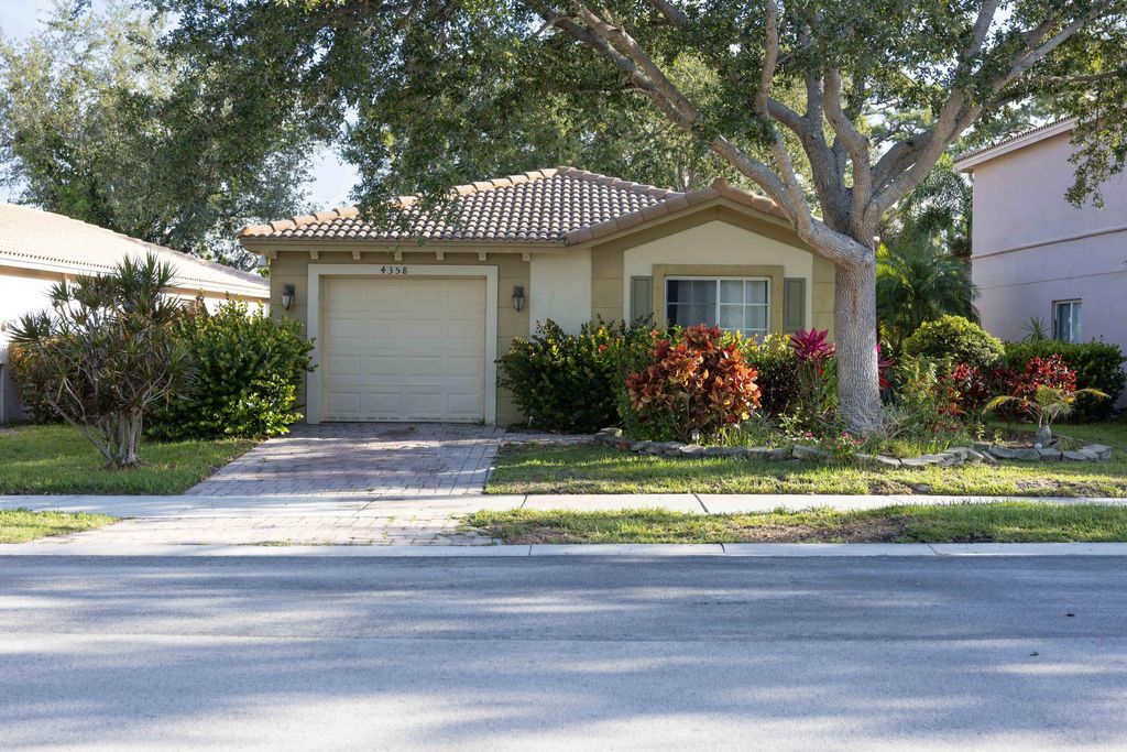 Photo of 4358 SE Graham Drive, Stuart, FL 34997 (MLS # RX-11092369)