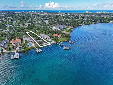 Photo of 114 W Riverside Drive, Jupiter, FL 33469 (MLS # RX-11122966)