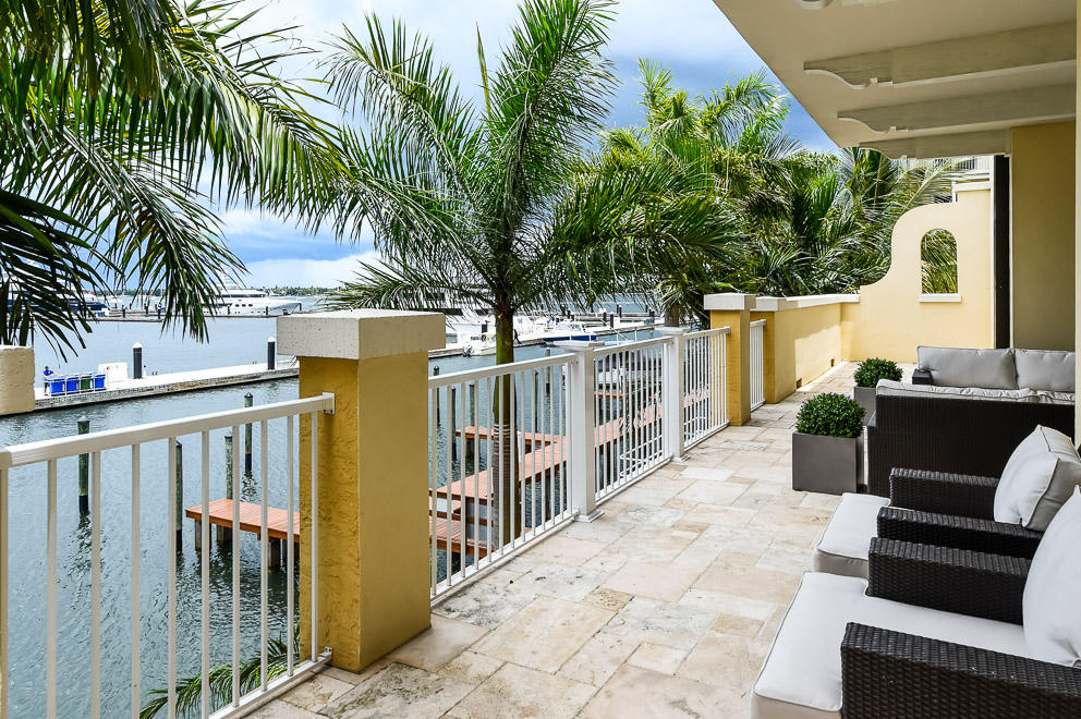 Photo 1 of 3920 N Flagler Drive 201, West Palm Beach, Florida, $1,138,000, Web #: 10250304