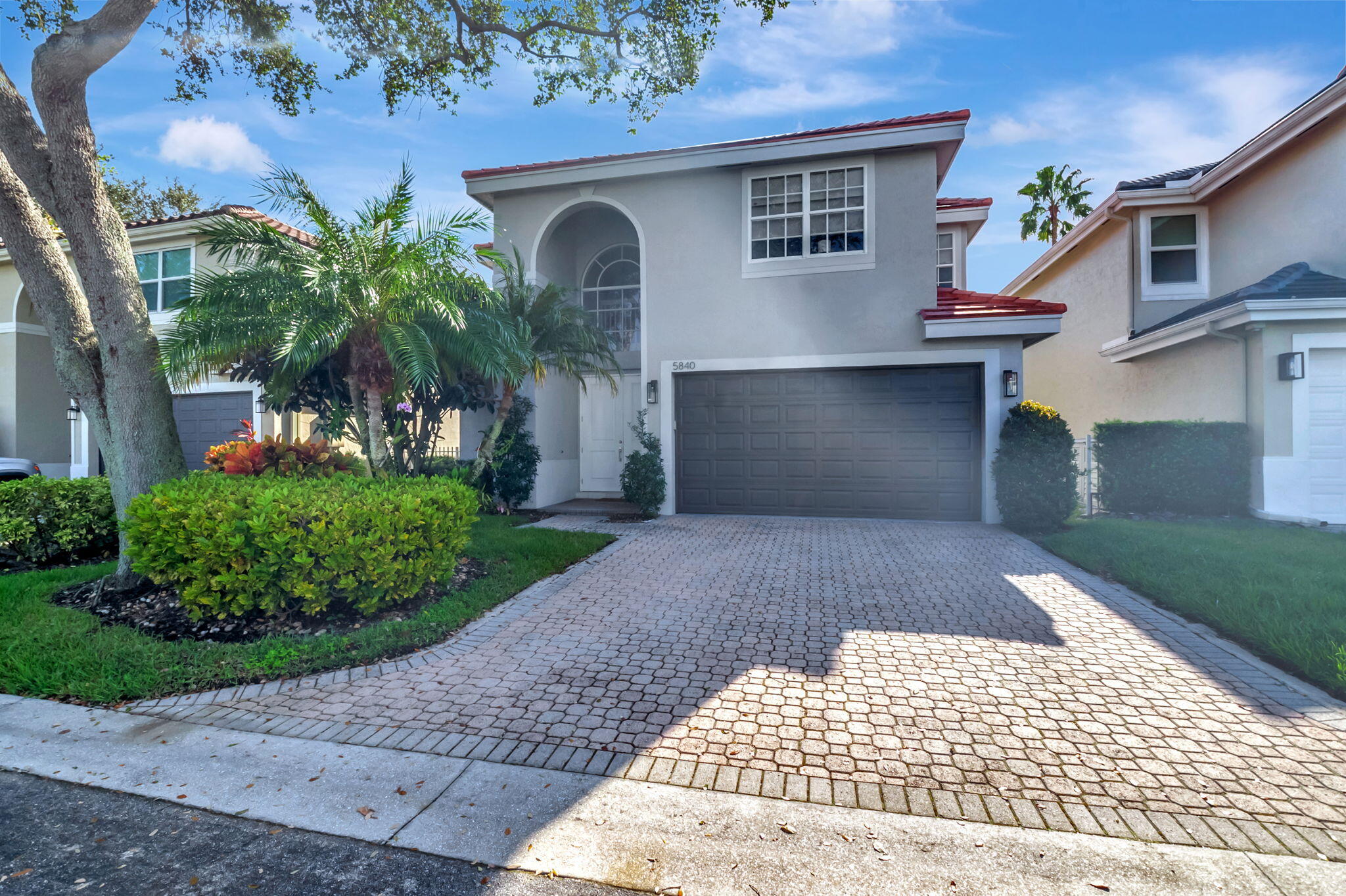 5840 Nw 42nd Terrace, Boca Raton, Palm Beach County, Florida - 3 Bedrooms  
2.5 Bathrooms - 