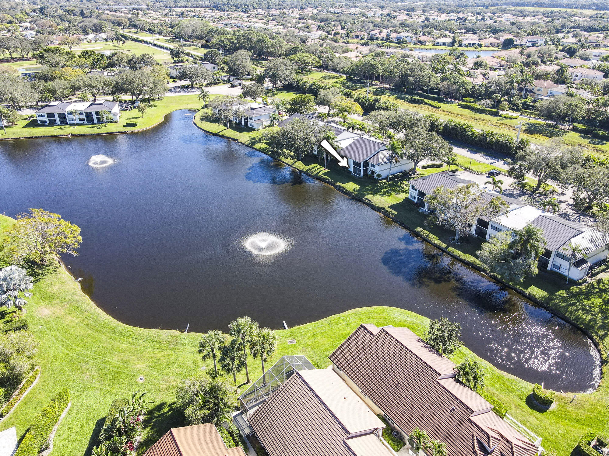 6944 Briarlake Circle 101, Palm Beach Gardens, Palm Beach County, Florida - 2 Bedrooms  
2 Bathrooms - 