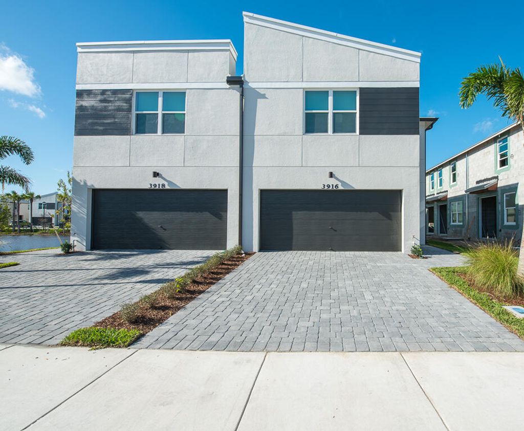 Photo of 3916 SE Mentmore Lane, Stuart, FL 34997 (MLS # RX-11054227)