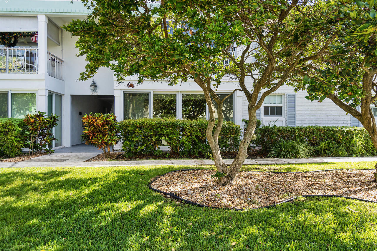 Property for Sale at 315 Venetian Drive 4, Delray Beach, Palm Beach County, Florida - Bedrooms: 2 
Bathrooms: 2  - $799,000