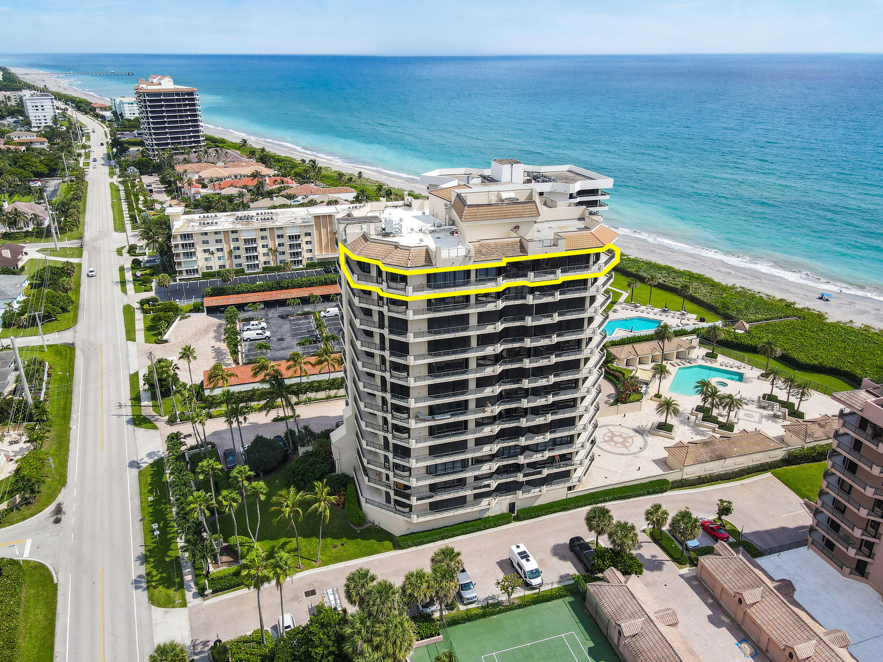 570 Ocean Drive 1302, Juno Beach, Palm Beach County, Florida - 4 Bedrooms  
4.5 Bathrooms - 