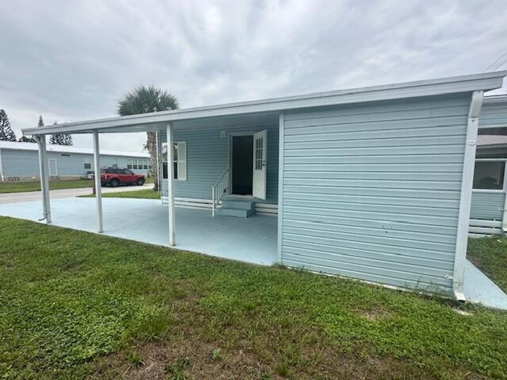 Photo of 15112 Aguilla Avenue, Fort Pierce, FL 34951 (MLS # RX-11124720)