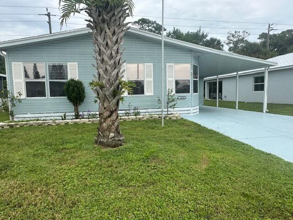 Photo of 15112 Aguilla Avenue, Fort Pierce, FL 34951 (MLS # RX-11124720)