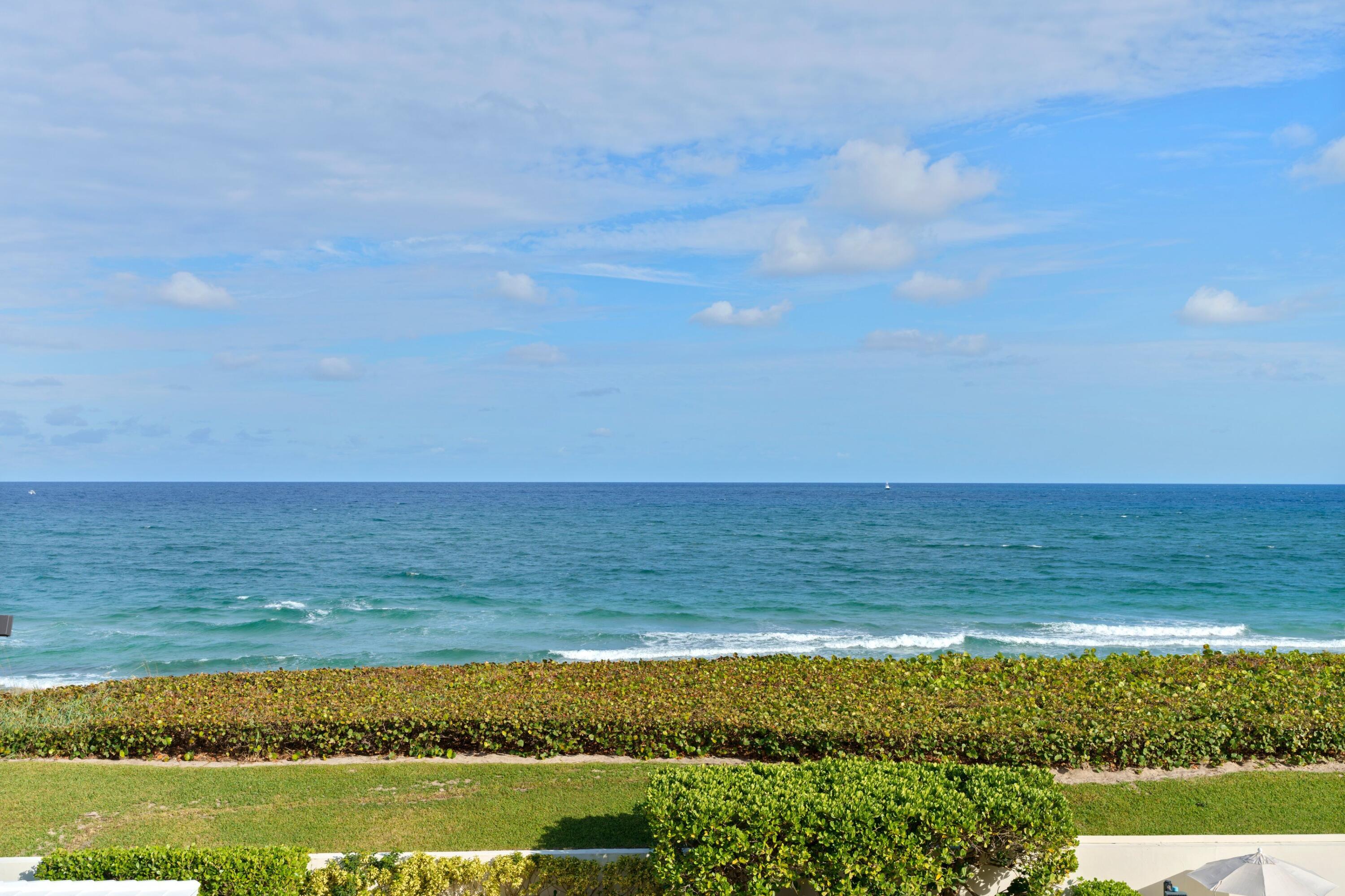 3300 S Ocean Boulevard 303N, Palm Beach, Palm Beach County, Florida - 3 Bedrooms  
2.5 Bathrooms - 