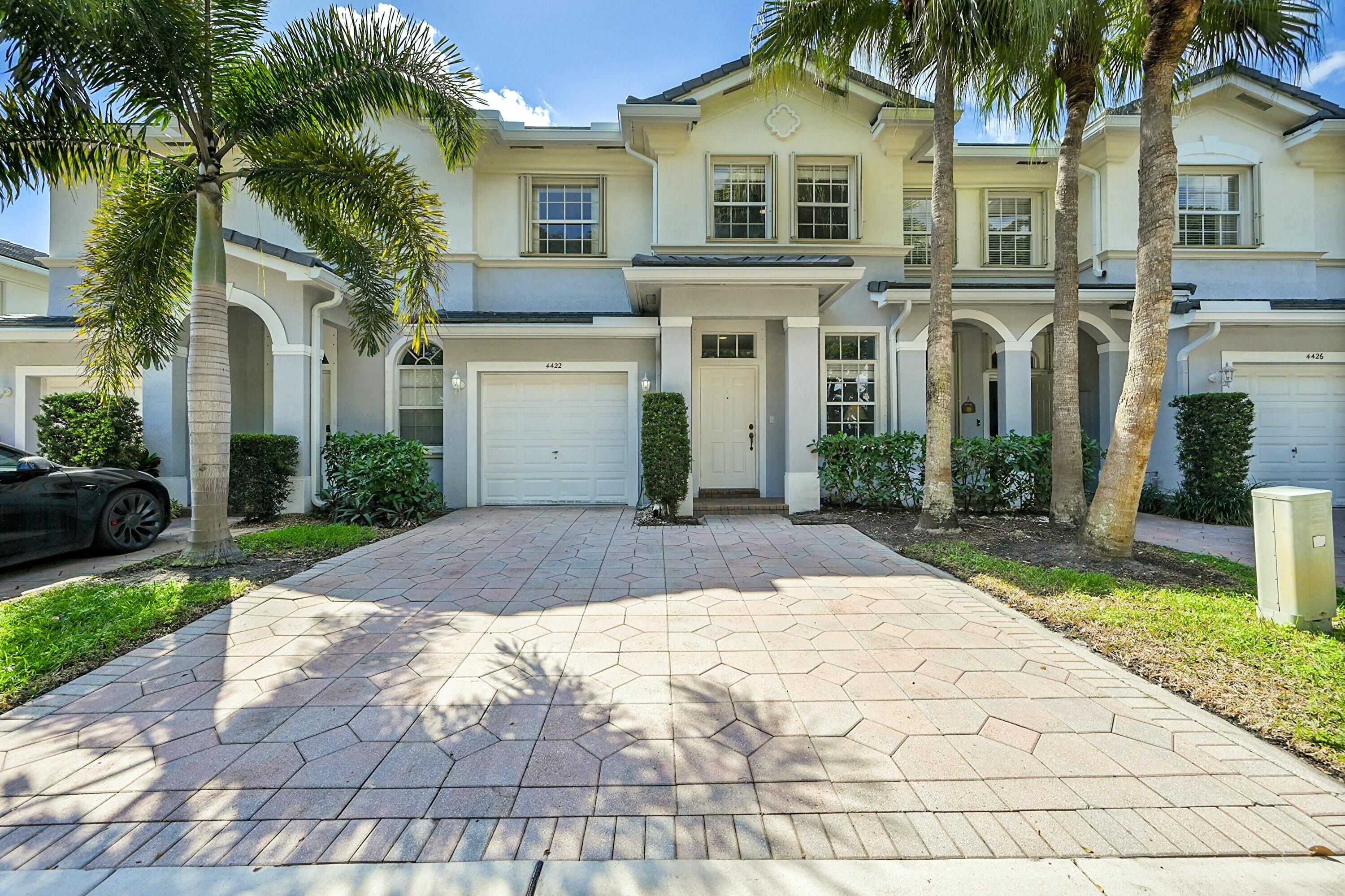 Property for Sale at 4422 Regal Court Ct, Delray Beach, Palm Beach County, Florida - Bedrooms: 3 
Bathrooms: 2.5  - $449,900