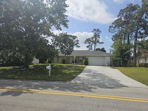 Photo of 741 17th Lane SW, Vero Beach, FL 32962 (MLS # RX-11128952)