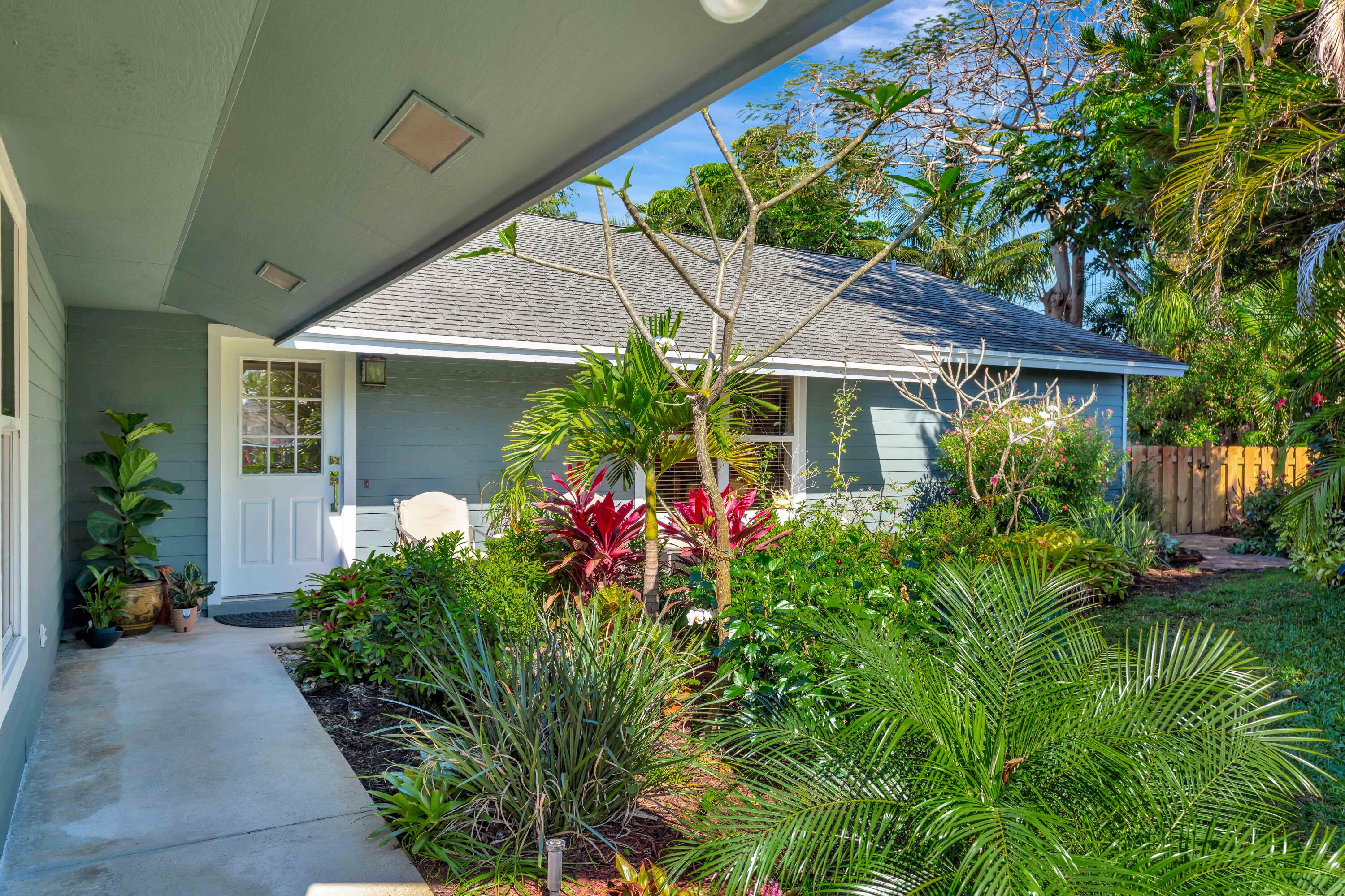 Property for Sale at 237 Wingo Street, Tequesta, Palm Beach County, Florida - Bedrooms: 3 
Bathrooms: 2  - $980,000