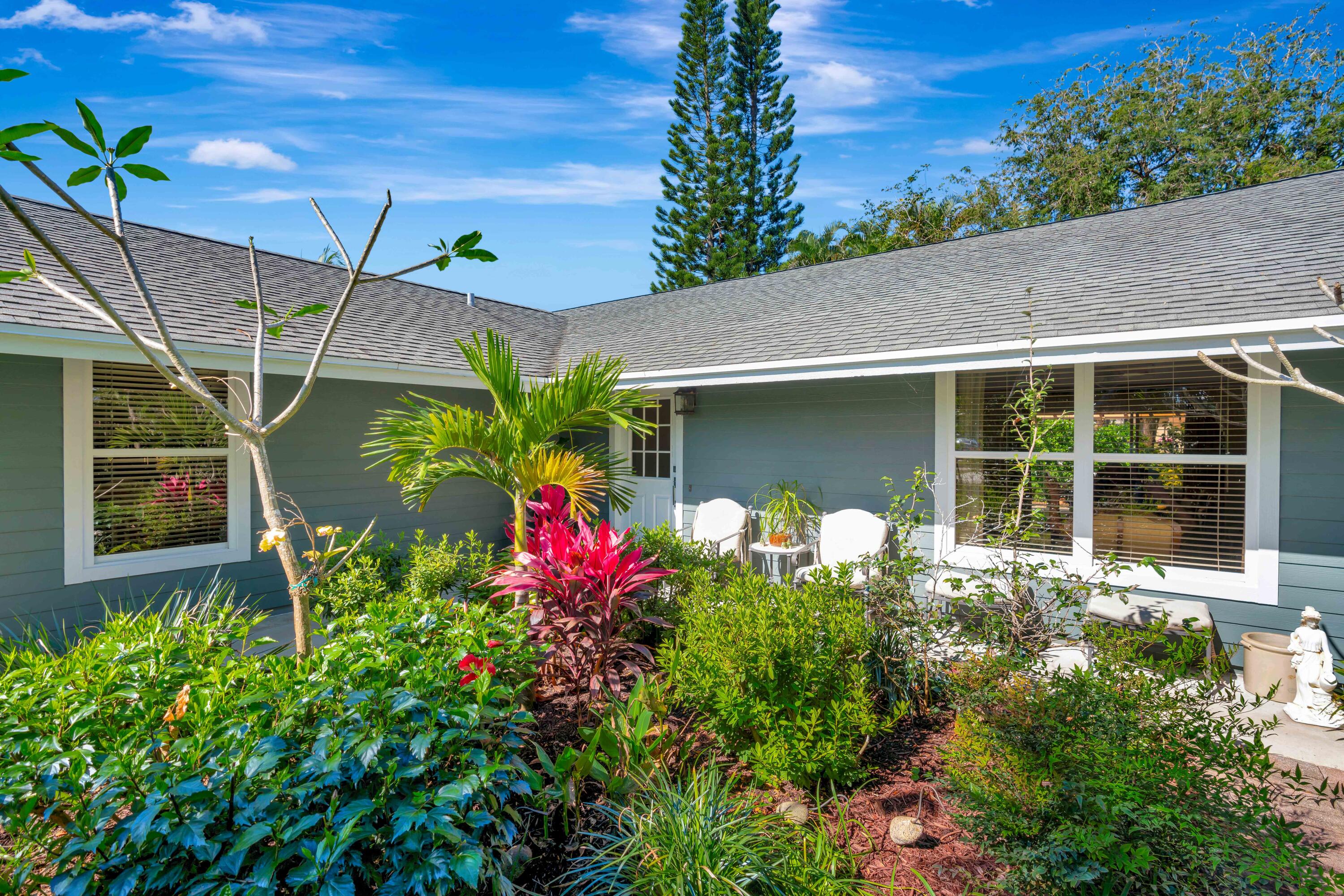 237 Wingo Street, Tequesta, Palm Beach County, Florida - 3 Bedrooms  
2 Bathrooms - 
