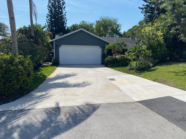 237 Wingo Street, Tequesta, Palm Beach County, Florida - 3 Bedrooms  
2 Bathrooms - 