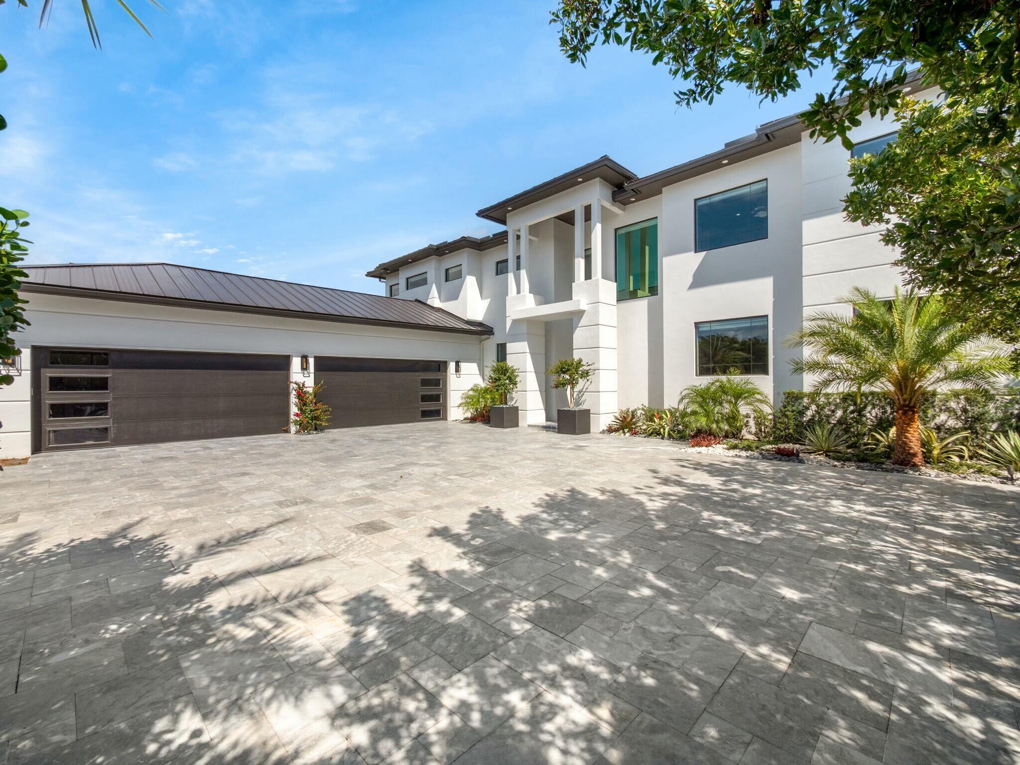 Property for Sale at 9 Bamboo Lane, Jupiter, Palm Beach County, Florida - Bedrooms: 7 
Bathrooms: 6.5  - $15,950,000