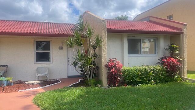 441 Lake Evelyn Drive, West Palm Beach, Palm Beach County, Florida - 2 Bedrooms  
2 Bathrooms - 