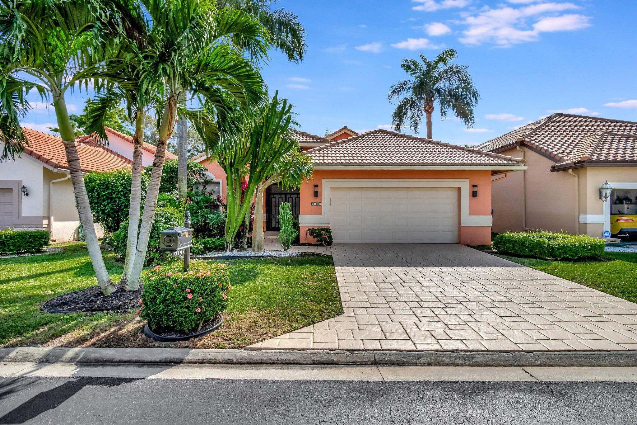 6147 Terra Mere Circle, Boynton Beach, Palm Beach County, Florida - 3 Bedrooms  
2.5 Bathrooms - 