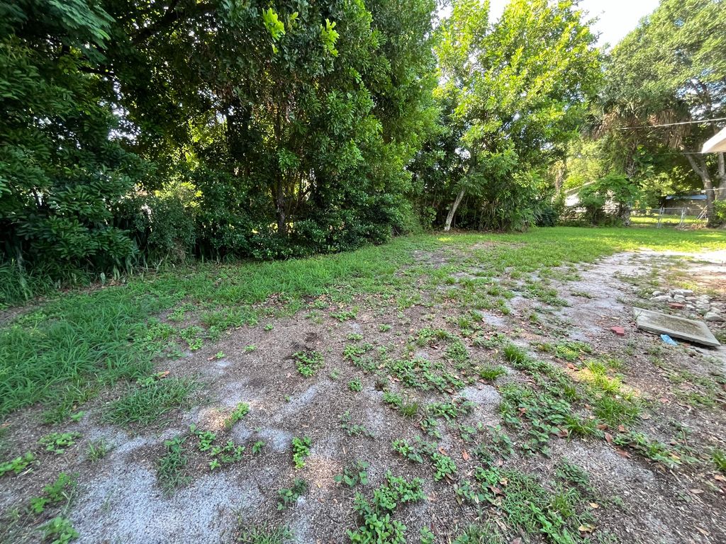 Photo of 1010 S 7th Street, Fort Pierce, FL 34950 (MLS # RX-11019325)