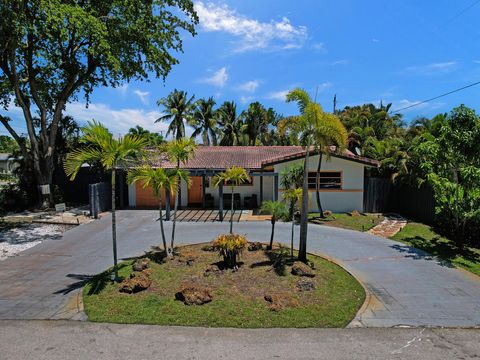 Tiny photo for 4460 NE 17th Terrace, Oakland Park, FL 33334 (MLS # RX-11120847)