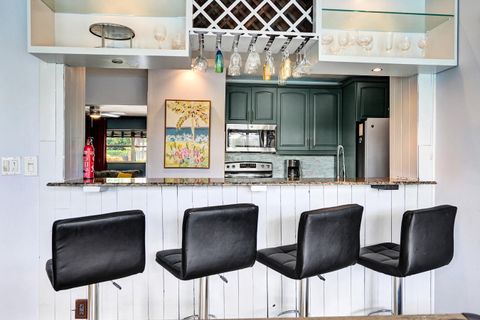 Tiny photo for 4460 NE 17th Terrace, Oakland Park, FL 33334 (MLS # RX-11120847)