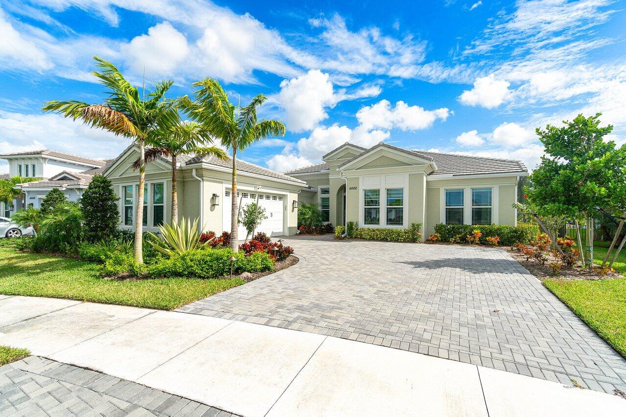 4662 Estates Circle, Westlake, Palm Beach County, Florida - 5 Bedrooms  
5.5 Bathrooms - 