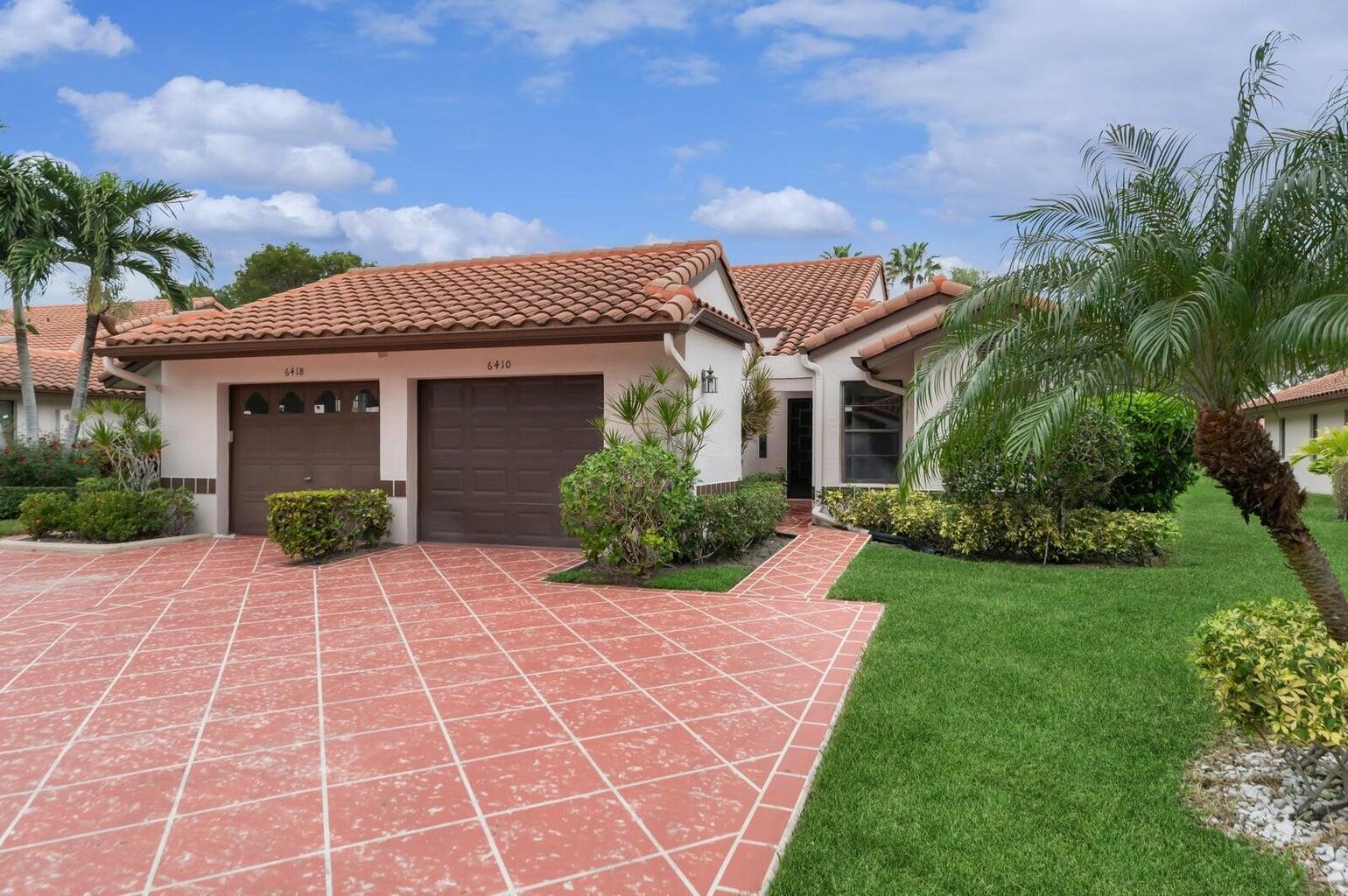 Property for Sale at 6410 Royal Manor Circle, Delray Beach, Palm Beach County, Florida - Bedrooms: 2 
Bathrooms: 2  - $439,000
