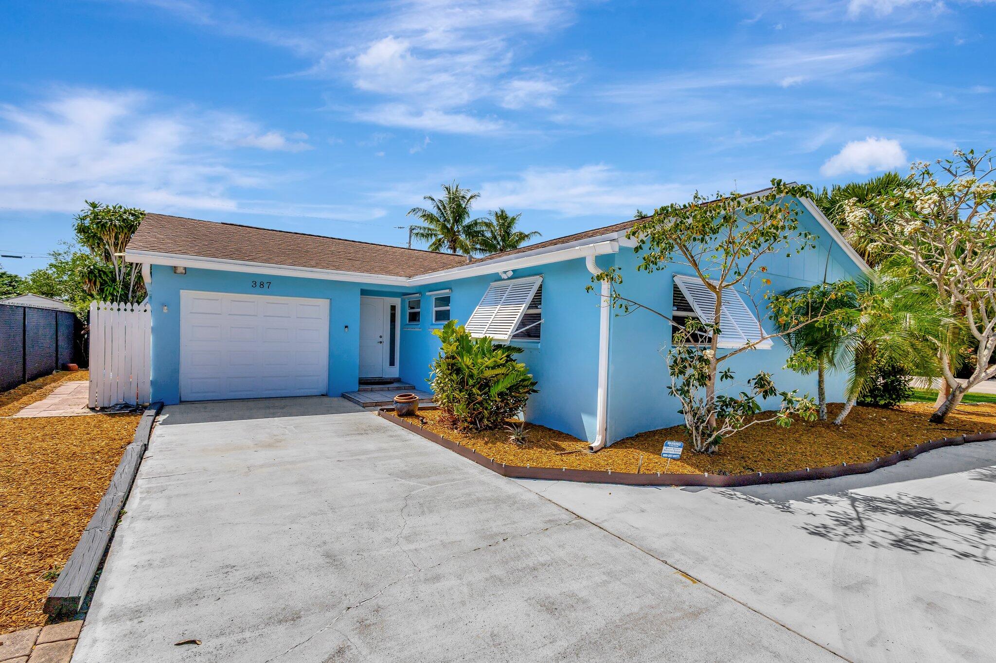 Property for Sale at 387 Yvonne Drive, West Palm Beach, Palm Beach County, Florida - Bedrooms: 3 
Bathrooms: 2  - $550,000