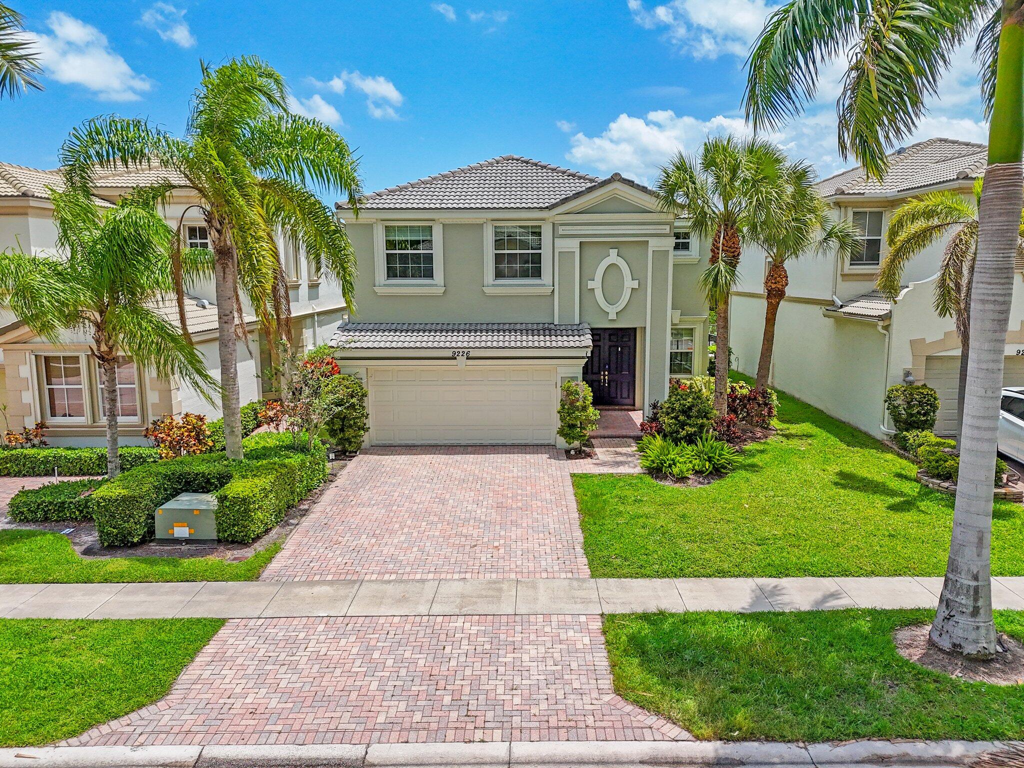 Property for Sale at 9226 Dupont Place, Wellington, Palm Beach County, Florida - Bedrooms: 4 
Bathrooms: 2.5  - $650,000