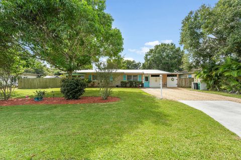 Photo of 803 Anita Street, Fort Pierce, FL 34982 (MLS # RX-11126336)