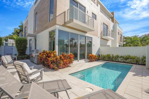 Photo of 200 NE 7th Avenue #3, Delray Beach, FL 33483 (MLS # RX-11129544)
